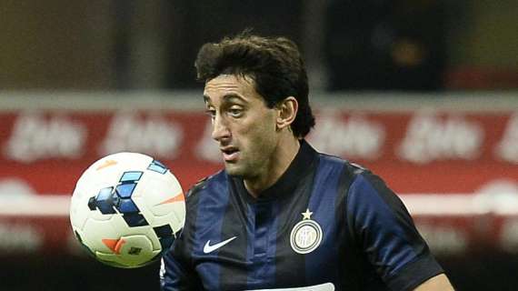 Milito, stiramento da valutare. Può rientrare entro un mese se...