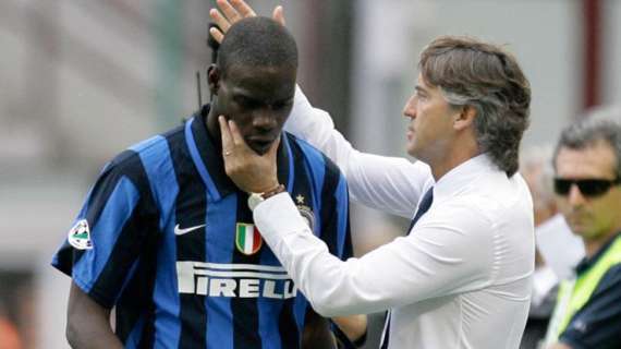 Balotelli si offre all'Inter: società e tifosi divisi. Intanto lui manda segnali