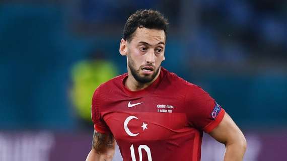 La Turchia vince 2-1 contro la Scozia: 68 minuti di gioco con un assist per Calhanoglu