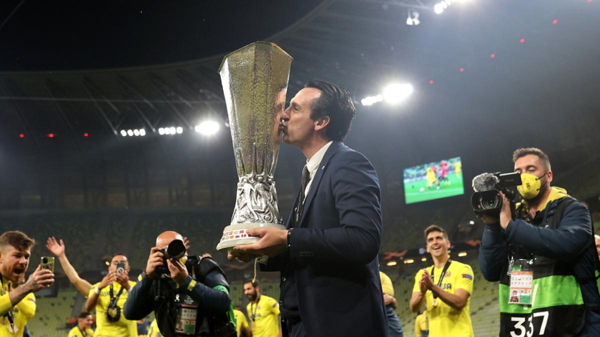Emery, quinto trionfo europeo: è nell'élite con Ancelotti, Mourinho e Trapattoni