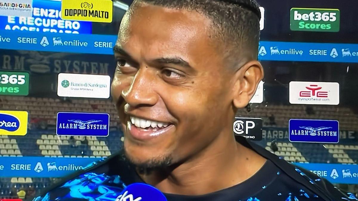 Akanji: "Inter tra i club più importanti al mondo, possiamo crescere ancora. Il rapporto con Chivu è ottimo, qui sono felice"