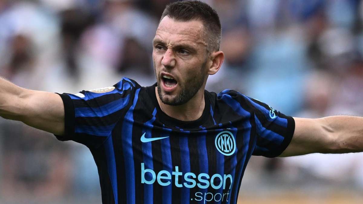 FcIN - Inzaghi non molla De Vrij: l'Al Hilal potrebbe fare un'offerta per l'olandese. Sarà poi l'Inter a decidere