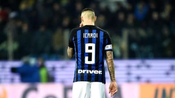 Dalla Curva Nord parte l'ostilità verso Icardi: "Uomo di m..."