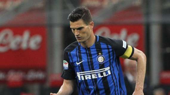 Andreolli tifoso felice: "Passano giocatori e allenatori, non il nostro amore per l'Inter"