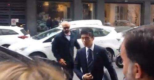 VIDEO - L'arrivo di Steven Zhang all'assemblea soci