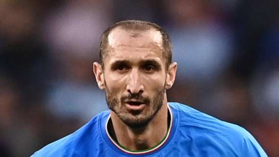 Chiellini non ha dubbi: "Bastoni uno dei centrali più forti al mondo"