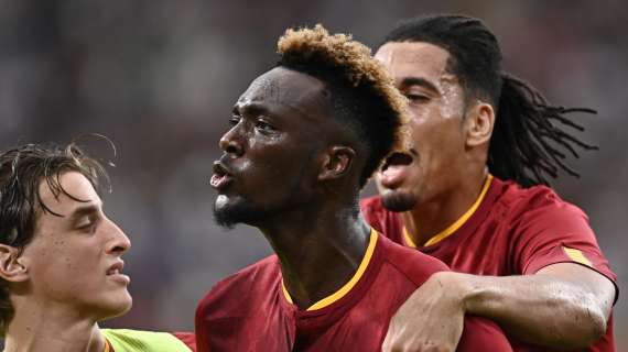 Roma, Abraham: "In Italia squadre più concentrate nel non far segnare. Ho imparato a guadagnare i cheap fouls"