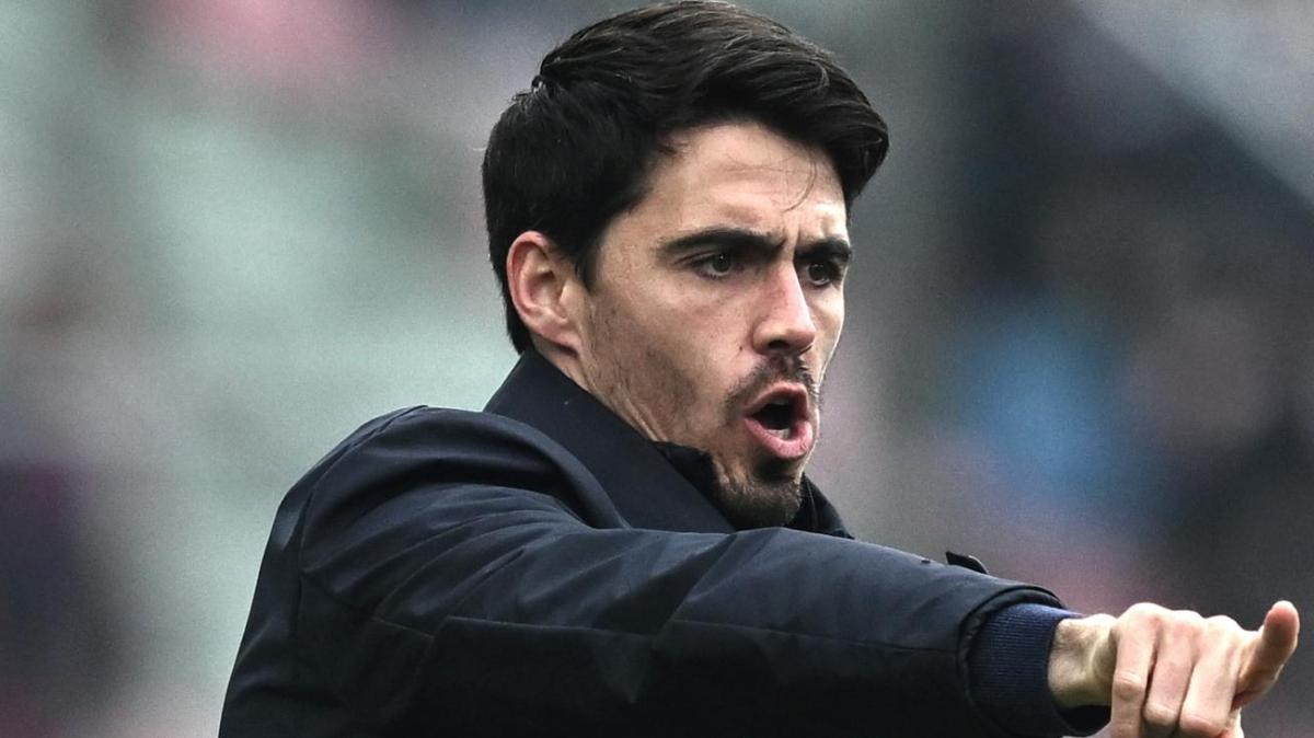 Parma, Cuesta: "Arbitri? Noi dobbiamo pensare ad essere competitivi. Non dobbiamo lasciarci influenzare"