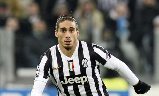 United, caccia al dopo-Vidic: c'è anche Caceres