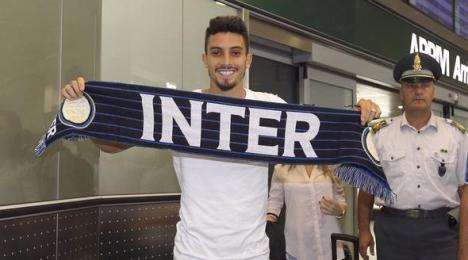 Telles: "Ringrazio Mancini. Spero di aiutare l'Inter a vincere tanti titoli"