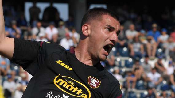 Salernitana, non solo Pinamonti: per l'attacco si punta alla conferma dell'ex Bonazzoli