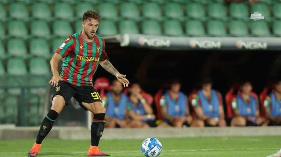 Ternana, il ds Leone: "Per Corrado trattativa complicata. Ma alla fine siamo riusciti a prenderlo"