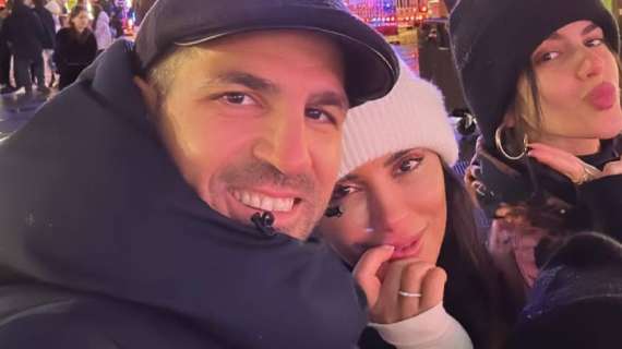FOTO - Fabregas, l'indizio social: una foto nel 2022 con il giaccone dell'Inter
