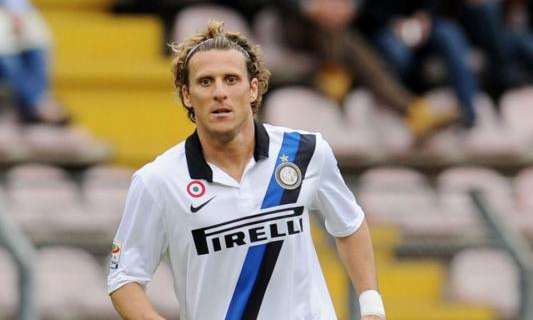 Non solo Corinthians, su Forlan anche il Mineiro