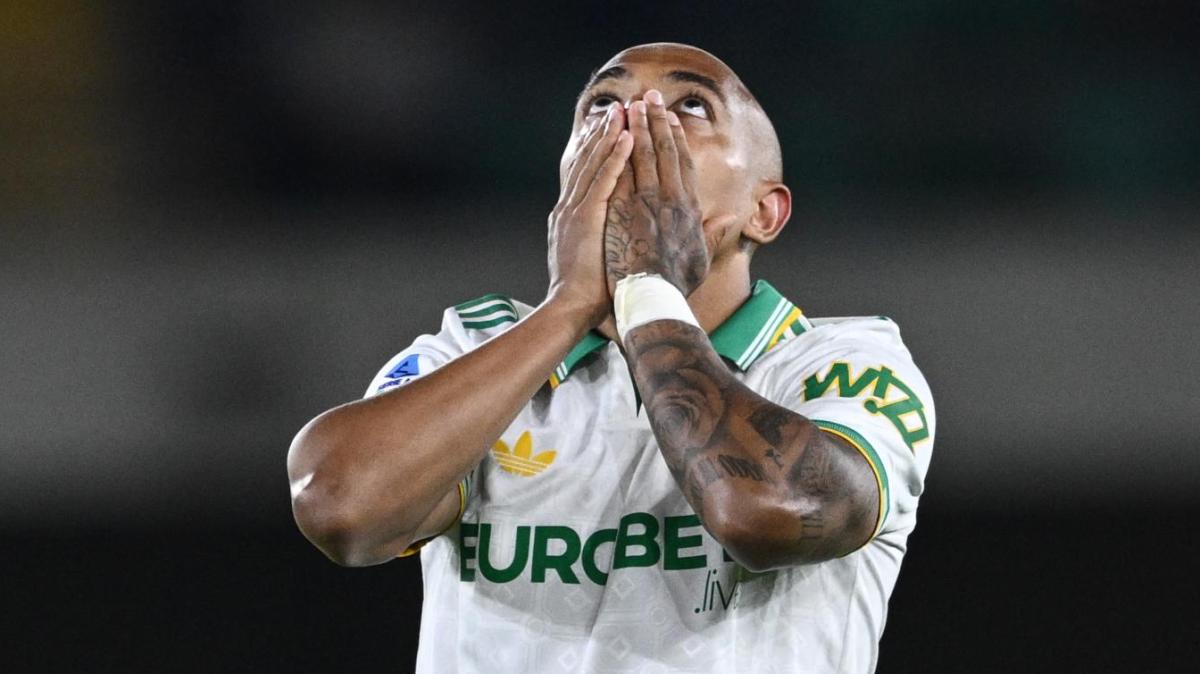 Quattordici gol in meno di venti presenze: Malen raggiunge due ex interisti