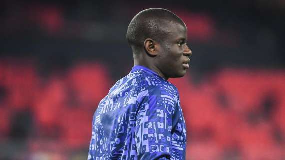 Kanté coccola il compagno Giroud: "Per il Chelsea è un giocatore molto importante"