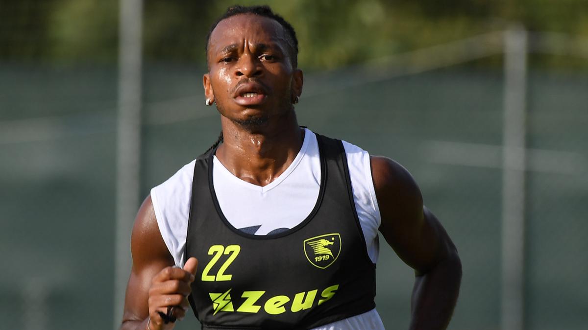 Obi, 11 anni fa il gol al Milan: "Un'emozione immensa. Chivu è stato all'Inter, conosce l'importanza del derby"