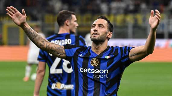 Un gol per tempo e l'Inter prende la rincorsa: Darmian e Calhanoglu mandano al tappeto il Lecce, finisce 2-0