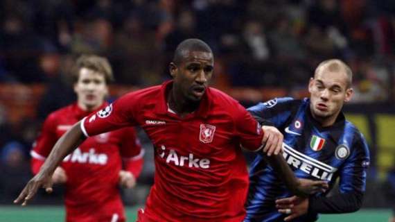 Il Twente cede Douglas: insidia inglese per l'Inter