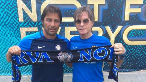 Conte e Oriali insieme con una sciarpa della Nord. "L'Inter prima di tutto"