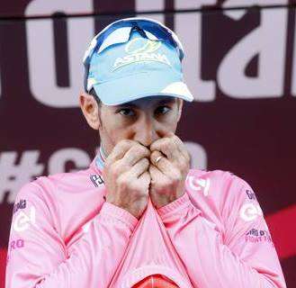 Nibali vince il Giro, Mancini applaude: "Che impresa"