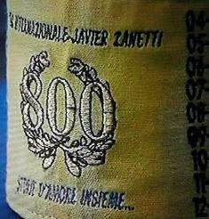 Zanetti, ecco la fascia per 800 storie d'amore