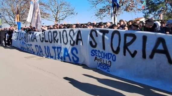 Il Secondo Anello Verde diserta lo Stadium, ma non Appiano. Alla Pinetina un monito: "Lottate da ultras"