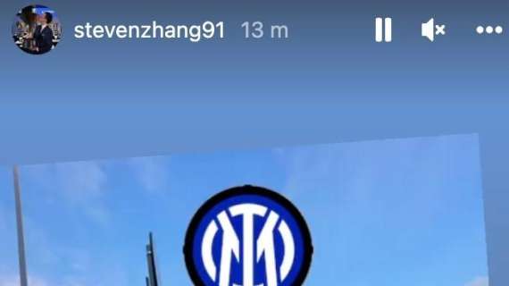 FOTO - Zhang 'appiccica' lo stemma dell'Inter sull'Allianz Stadium