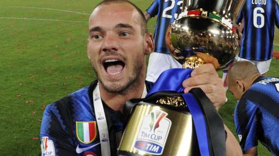 Sneijder stufo? La madre zittisce tutti: "Wes felice a Milano, è idolo"