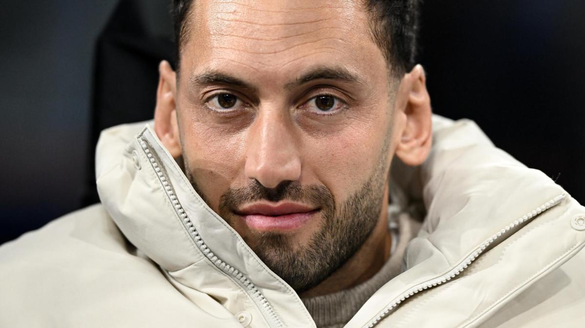 Esami per Hakan Calhanoglu: questo l'esito. Il turco out con l'Atalanta, l'obiettivo è di riaverlo a Firenze