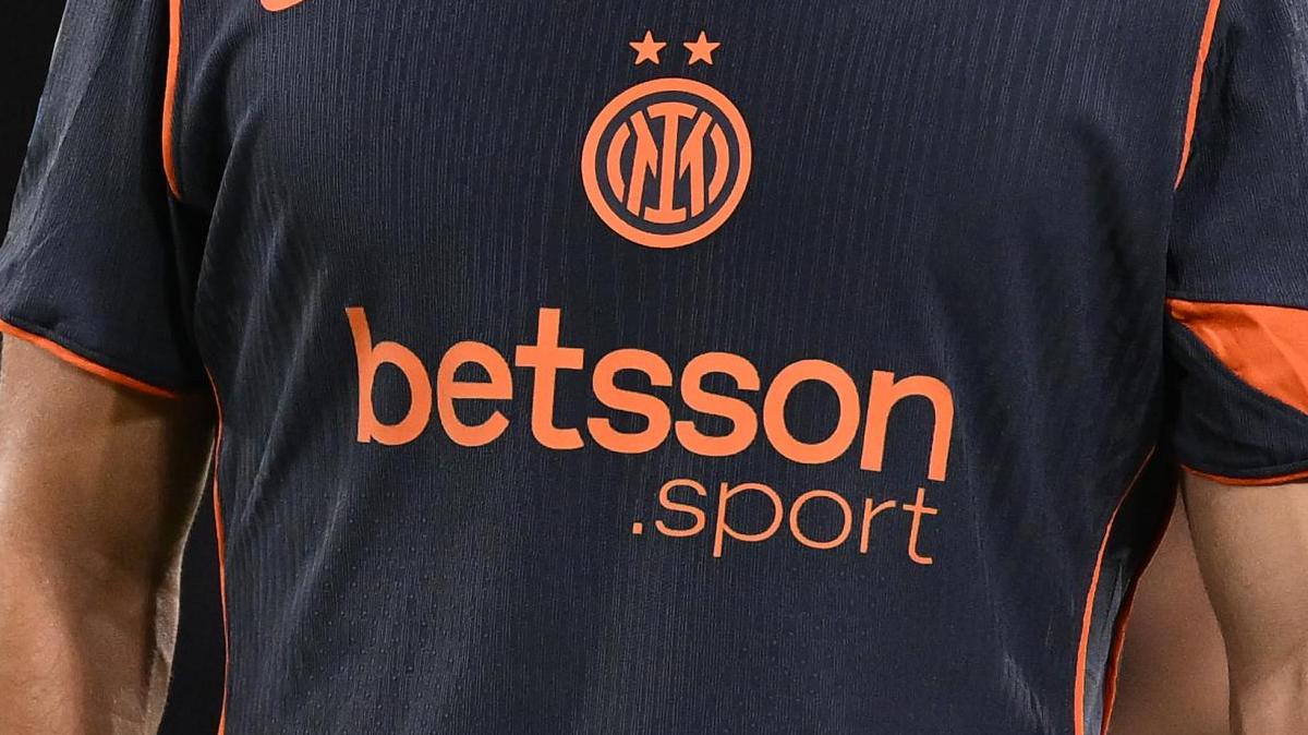 Luci, giochi, adrenalina e iniziative speciali per i tifosi: ecco lo spettacolo del derby firmato Betsson.Sport 