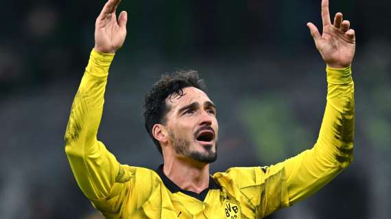 UFFICIALE - Roma, nuovo rinforzo difensivo per De Rossi: ecco l'esperienza di Hummels