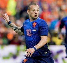 FOTO - Gaffe della Fifa: Sneijder è ancora dell'Inter!