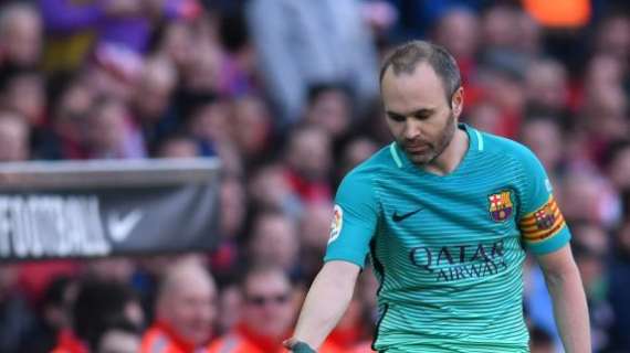 Il padre di Iniesta: "Vuole vestire solo la maglia del Barça"