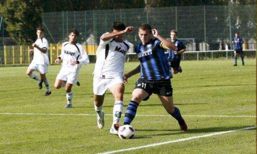 Denis Alibec impegnato nella partita della Primavera col Sassuolo