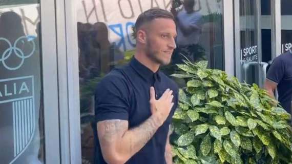 VIDEO - Arnautovic, visite mediche completate. La Nord lo accoglie così: "Bentornato in famiglia, Marko"