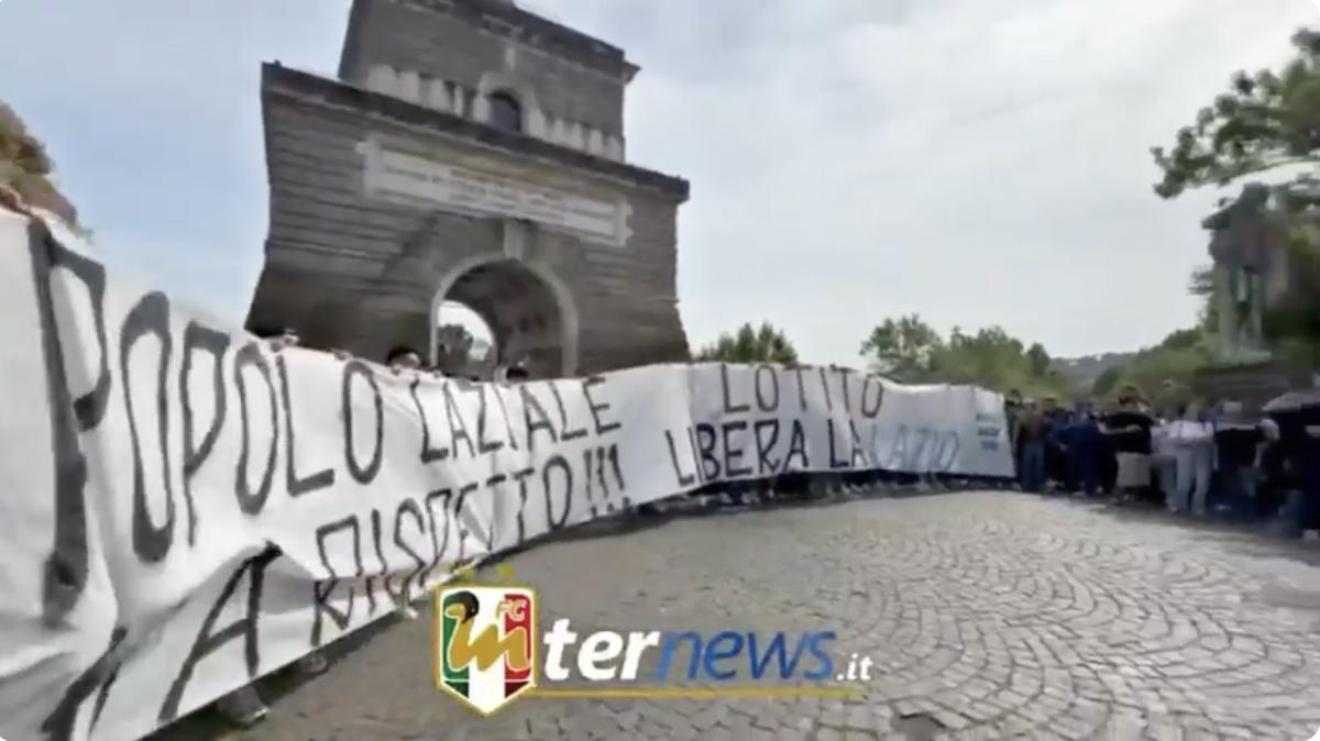 CdS - Tifosi Inter e Lazio a Ponte Milvio, ma in finale l'Olimpico sarà pieno