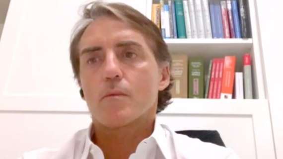 Mancini: "Non solo il calcio è arrivato in ritardo. Prima o poi la vita dovrà ricominciare"