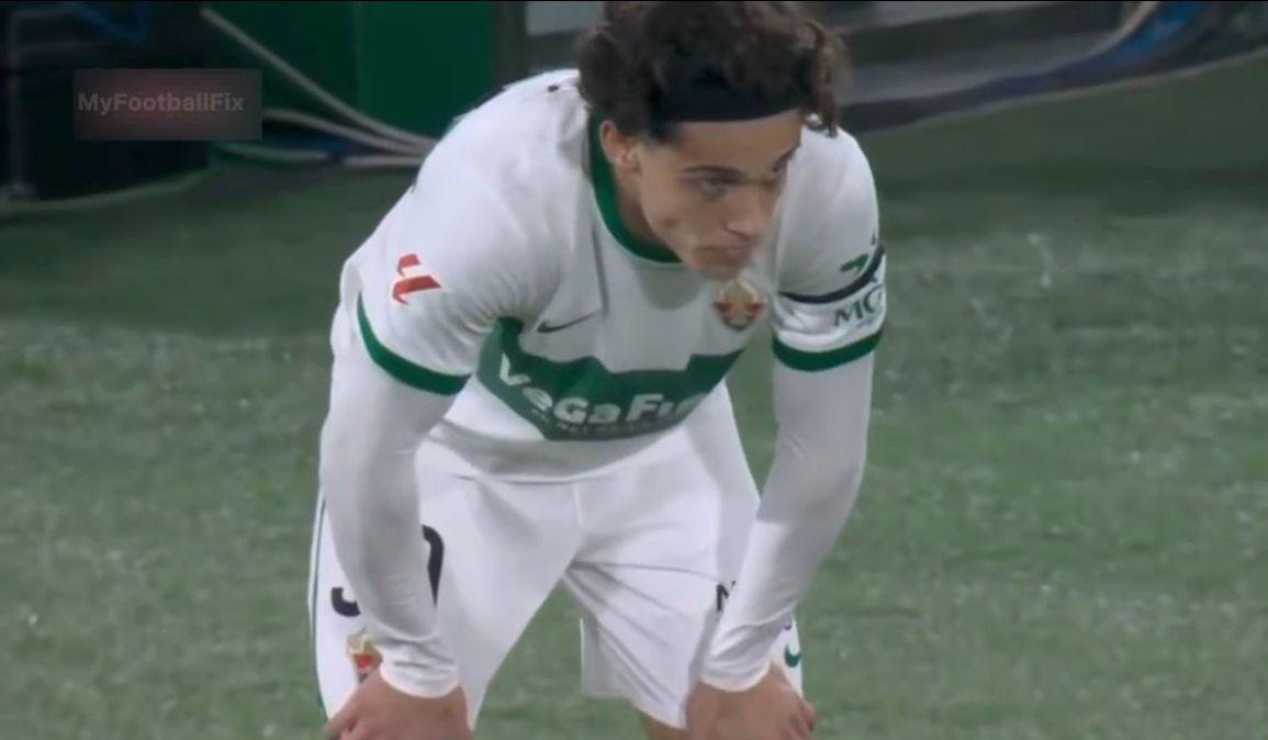 Bastoni-Barça, è Fort la chiave? Dalla Spagna ribadiscono l'interesse