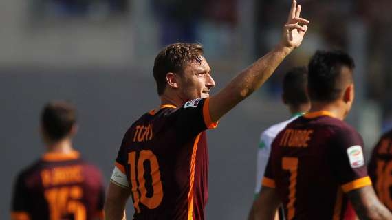 Ancora super Totti e la Roma rimonta: 3-2 sul Genoa
