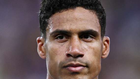 Varane annuncia il ritiro: "Emozioni incredibili. Resterò al Como"