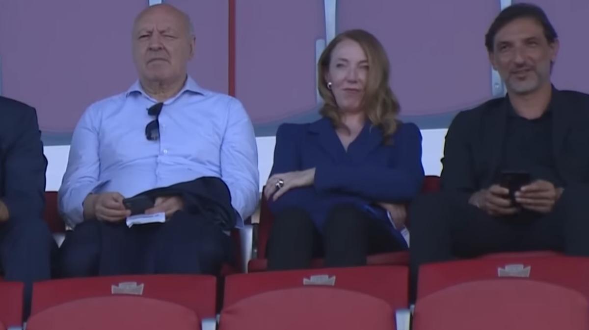 Dumfries out circa quattro mesi, tre opzioni per l'Inter: fidarsi, investire o tamponare. Ma Zalewski insegna