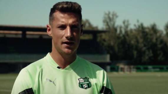 Sassuolo, Pinamonti sfida l'amico Vicario: "Oggi sarà difficile contro di lui"