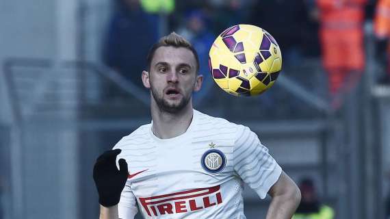 VIDEO - L'Inter è già in campo: Yuto è tornato, Brozovic segna in tutti i modi!