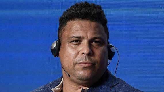 Ronaldo elenca i migliori giocatori della storia: "Metto anche me stesso". E taglia CR7