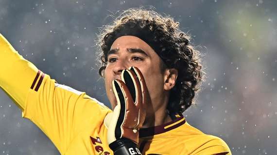 Sirene milanesi per Guillermo Ochoa: sondaggio dell'Inter, proposta di contratto del Milan