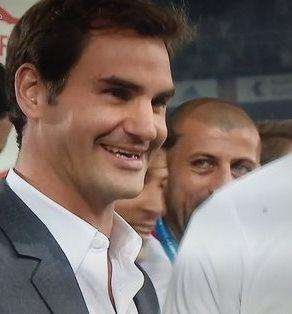 Basilea campione, Roger Federer premia Samuel