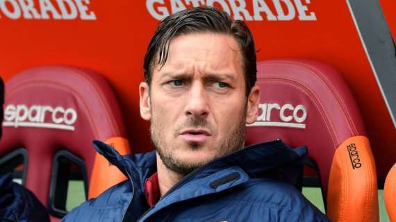 Totti annuncia: "Roma-Genoa l'ultima volta in cui potrò indossare la maglia giallorossa. Da lunedì nuova sfida"