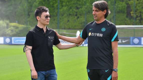 Zhang vicino alla squadra: il presidente dell'Inter ad Appiano per assistere all'allenamento 