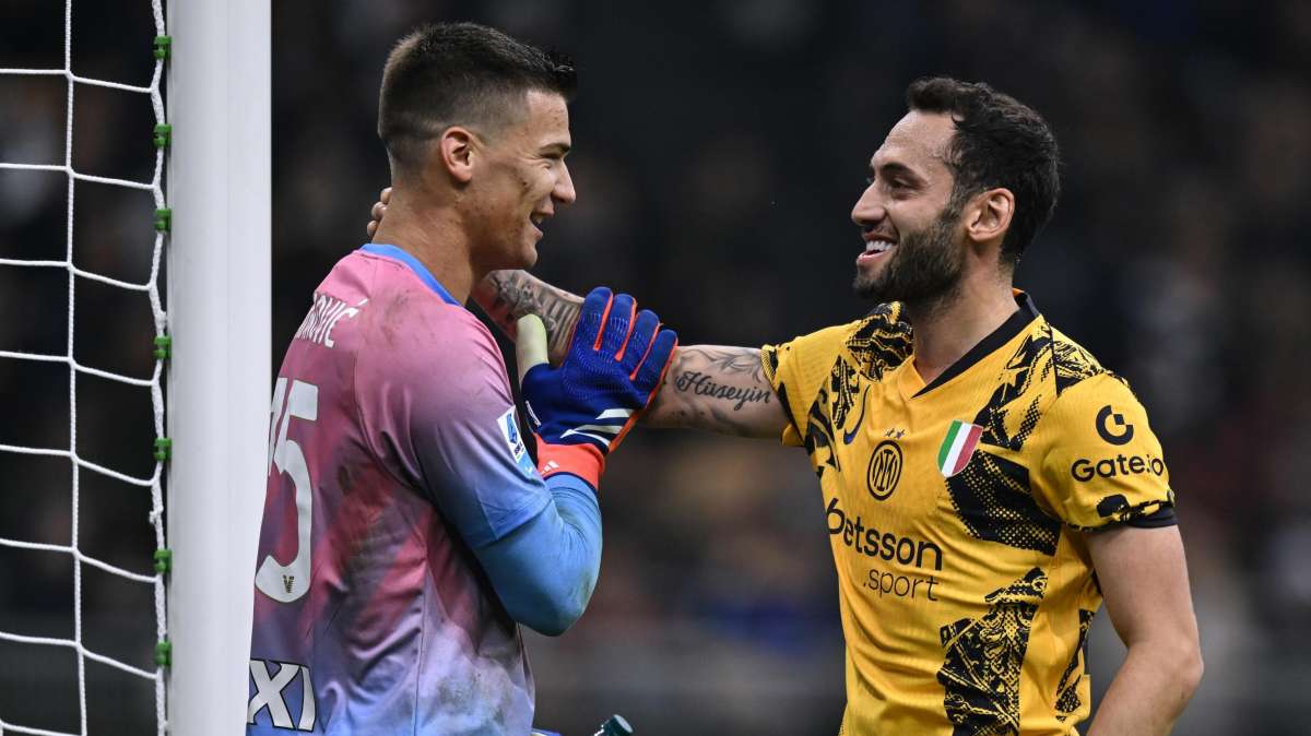 Como, caccia al portiere: in calo le quotazioni di Stankovic. Il serbo vorrebbe giocare titolare